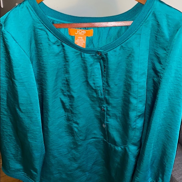 Blouse - Picture 2 of 2